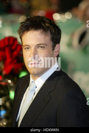 Ben Affleck alla premiere per 'Surviving Natale' su ottobre 143, 2004 a Los Angeles, California. Photo credit: Francesco Specker Foto Stock