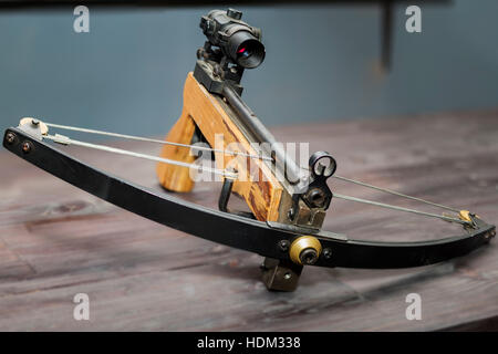 Crossbow, armi la produzione di braccio. Foto Stock