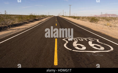 Strada rurale 66 due corsia di autostrada storico Asfalto Screpolato Foto Stock