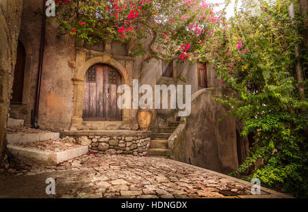 Tipico paesaggio siciliano da Forza d' Agro vicino a Taormina. Foto Stock