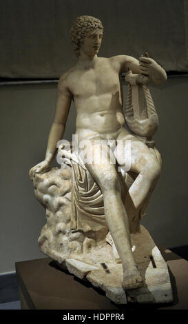 Ludovisi-tipo Apollo, con antiche capo di 'Apollo-Chingi' tipo. Ii secolo D.C. Corpo: rielaborazione di un originale della fine del II secolo a.c. testa: copia di un originale del IV o II secolo A.C. Foto Stock