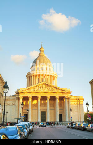 Parigi - 2 novembre: Il Pantheon edificio il 2 novembre 2016 a Parigi, Francia. Foto Stock