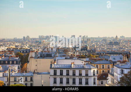 Panoramica aerea di Parigi come si vede dal Butte di Montmartre Foto Stock