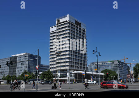 Haus des Reisens, Alexanderstrasse, Alexanderplatz Mitte di Berlino, Deutschland Foto Stock