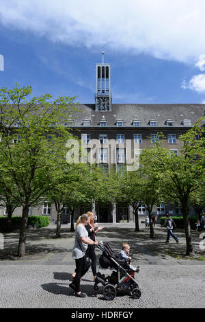 Buergeramt, Rathaus Tiergarten, Mathilde-Jacob-Platz, Moabit di Berlino, Deutschland Foto Stock