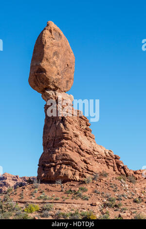 Equilibrato Rock, rock formazione, Arches National Park, Utah, Stati Uniti d'America Foto Stock