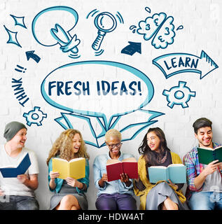 Le idee al di fuori del box schizzo di brainstorming Concept Foto Stock