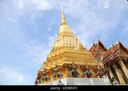 Wat pra kaew tempio pubblico Grand Palace , Bangkok in Thailandia Foto Stock