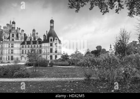 Chambord, Francia - 6 Novembre 2016: Chateau de Chambord, il castello medievale, la Valle della Loira. Francese di architettura rinascimentale Foto Stock