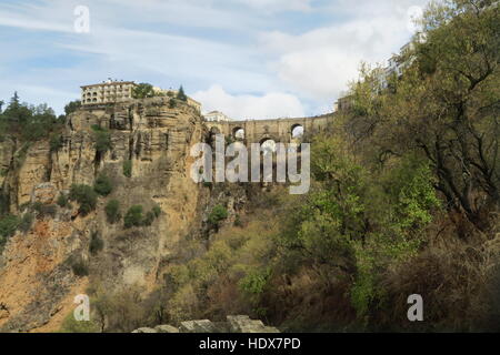 Vista del Puente Nuevo a Ronda, Spagna. Foto Stock