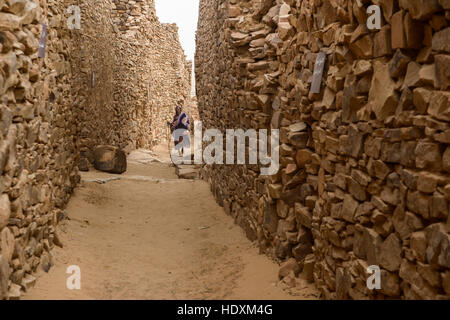 La vita del villaggio di Ouadane, Mauritania Foto Stock