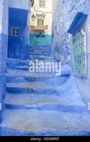 Le strade e i vicoli della medina di Chefchaouen, Marocco Foto Stock