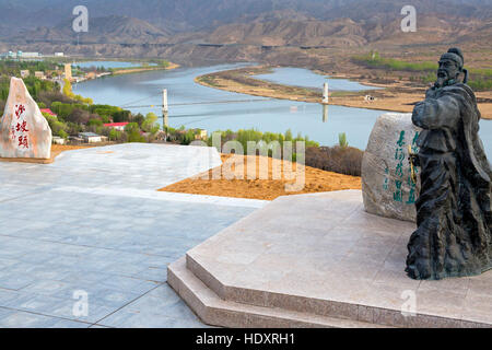 Wang Wei statua a Shapotou Scenic Area, Zhongwei, Ningxia, Cina Foto Stock