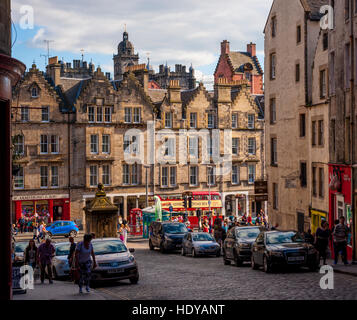 Guardando verso ovest Bow St per Grassmarket di Edimburgo. Foto Stock