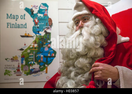 Mosca, Russia. 16 dicembre, 2016. Tradizionale annuale "Il Viaggio di Natale' festival invernale ha iniziato a Mosca, Russia Credito: Nikolay Vinokurov/Alamy Live News Foto Stock