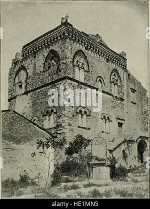 Un libro pubblicato nel 1901 che descrive la storia dell'architettura italiana dall'epoca dell'imperatore Costantino all'inizio del Rinascimento. Copre i principali sviluppi e stili architettonici in Italia nel corso dei secoli. Foto Stock