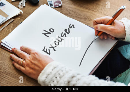 Non ci sono scuse denaro concetto bassa Foto Stock