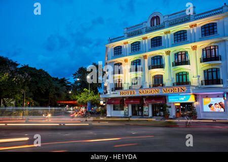 Hotel Saigon Morin al crepuscolo. Tinta, Vietnam. Foto Stock