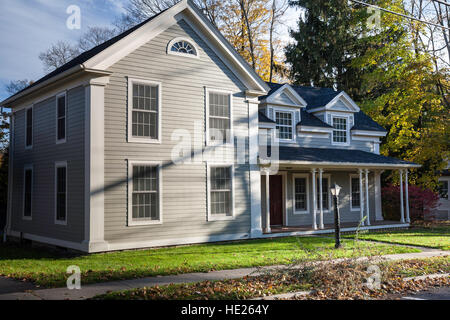 Due piani di vetrina Home in Cooperstown, NY, STATI UNITI D'AMERICA Foto Stock