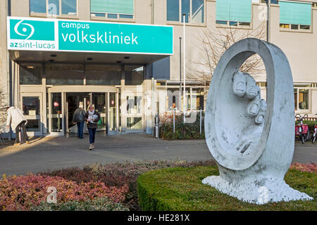 Ingresso dell'ospedale AZ Campus Sint-Lucas Volkskliniek nella città di Gand, Fiandre Orientali, Belgio Foto Stock