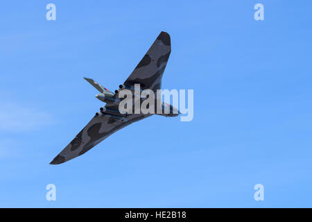 Avro Vulcan xh558 Visualizzazione della folla a Southport airshow di Foto Stock