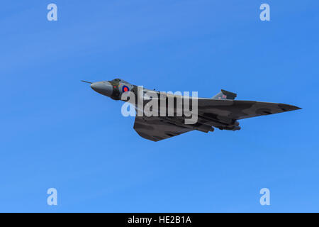 Avro Vulcan xh558 Visualizzazione della folla a Southport airshow di Foto Stock