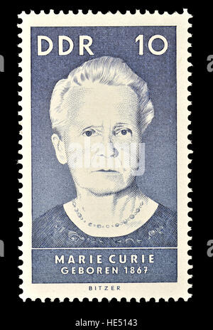 Tedesco orientale francobollo (1967) : Marie Curie (nato Maria Sklodowska Salomea: 1887-1934) polacco e naturalizzato-fisico francese e farmacia.... Foto Stock