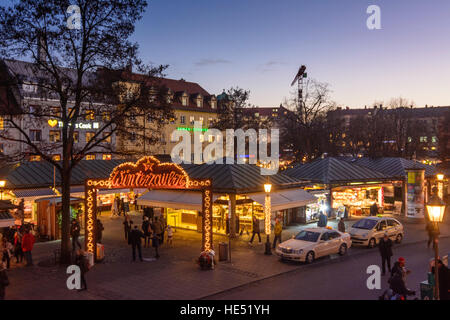 München Monaco di Baviera: mercato Viktualienmarkt, decorazione di Natale, Oberbayern, Alta Baviera, Baviera, Baviera, Germania Foto Stock