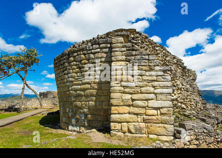 Ruderi di pietra, Kuelap fortezza, Chachapoyas, Luya Provincia, Ande del Perù Foto Stock