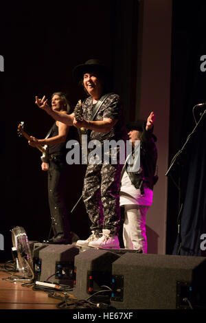 Slade eseguire i loro film di Natale a William Aston Hall, Wrexham, Regno Unito Foto Stock