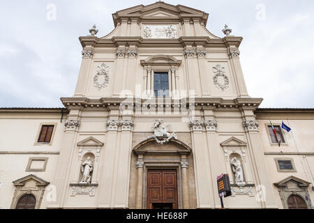 Viaggio in Italia - la facciata della chiesa di San Marco (Basilica di San Marco) del convento nella città di Firenze Foto Stock