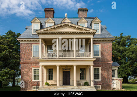 Shirley Plantation residenza principale fu completato nel 1738 sulle rive del fiume James in Virginia. Foto Stock