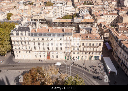 Guardando fuori sopra la città di Bordeaux dal Tour Pey-Berland, Francia. Foto Stock