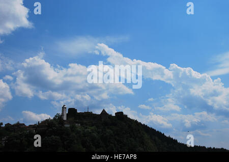 Vecchia Fortezza: castello medievale su una roccia Foto Stock