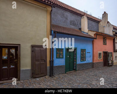 Golden Lane sul Castello di Praga, Hradcany, Sito Patrimonio Mondiale dell'UNESCO, Praga, Repubblica Ceca, Europa Foto Stock