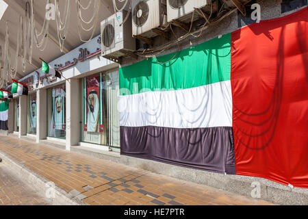 Bandiera nazionale degli Emirati Arabi Uniti Foto Stock