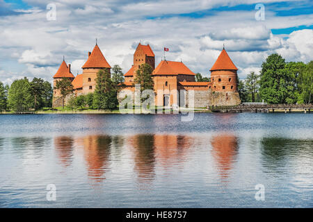 Trakai Island castello fu costruito nel XIV secolo e si trova vicino a Vilnius, Lituania, paesi baltici, Europa Foto Stock