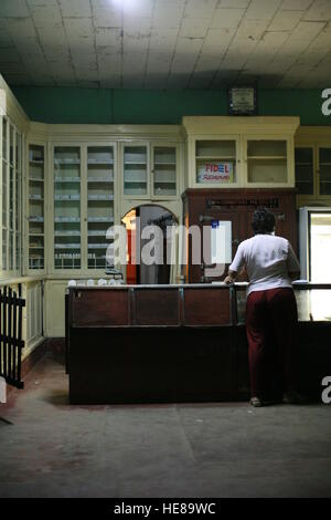 Farmacia, farmacia, interno, Vinales, Pinar del Río Provincia, Cuba, America Latina Foto Stock