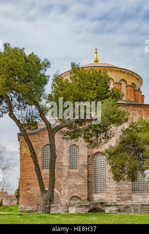 Il vecchio hagia irene moschea e Museo che trova nella città turca di Istanbul. Foto Stock