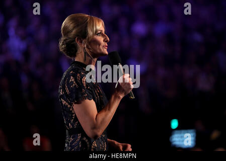 Gabby Logan durante la BBC Sports personalità dell'anno 2016 all'Arena di Genting, Birmingham. Foto Stock