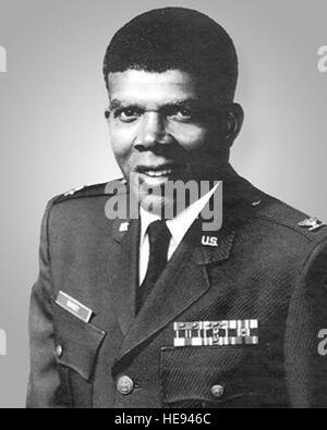 Col. Joseph C. Ramsey è stato il primo e unico afro-americano di comandante della riserva d'aria personale centro quando esso era stato localizzato in precedenza presso l'ex Lowry Air Force Base, Colo. ha servito come il XXI ARPC comandante dal 16 maggio 1987 fino al mese di agosto 23, 1991. Foto Stock