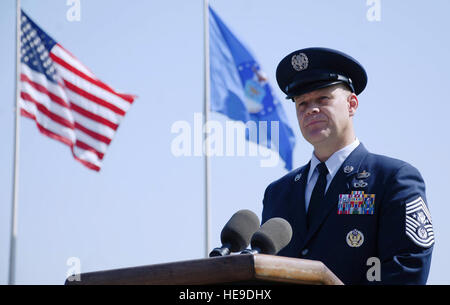 La Bolling Air Force base ospita la cerimonia di ritiro per il Chief Master Sergeant of the Air Force, segnando la transizione al 16th Chief Master Sergeant e sottolineando la leadership e il servizio nella U.S. Air Force. Foto Stock