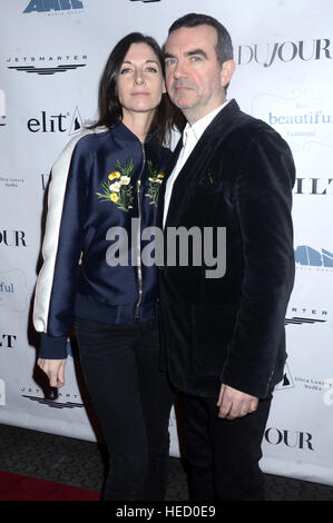 Maria McCartney mit Ehemann Simon Aboud beim Screening des Kinofilms 'Questo bellissimo fantastico' im teatro SVA. New York, 19.12.2016 | Verwendung weltweit Foto Stock