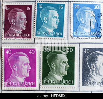 Il tedesco di francobolli che mostra un ritratto di Adolf Hitler Foto Stock