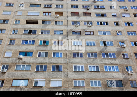 Rumänien, Kleine Walachei, Stadt Drobeta Turnu Severin, Gebäude, Plattenbau, Wohnhaus Foto Stock