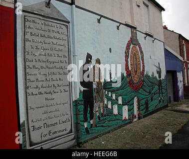 Belfast,unionista UVF lealisti murales,per Dio e Ulster,n. 4 Pltn Foto Stock