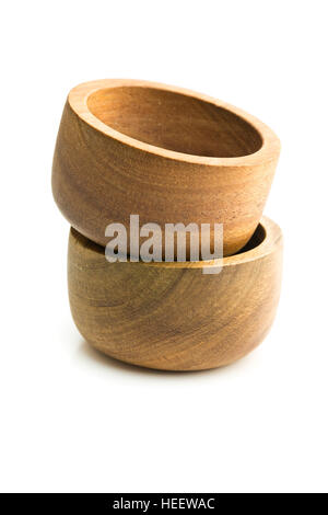 Due ciotole di legno isolato su sfondo bianco. Foto Stock