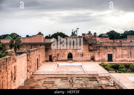 Marrakech, Marocco - Dicembre 2016: all'interno dell'antico palazzo di Bab Agnaou, una delle attrazioni principali di Marrakech in Marocco Foto Stock