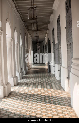 Corridoio coperto in Singapore costruire Foto Stock