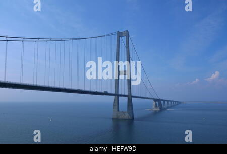 Il grande ponte della cinghia in Danimarca (Storebaeltsbroen) Foto Stock